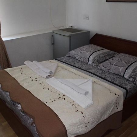 21 На Удачу Hotell Rustavi  Exteriör bild