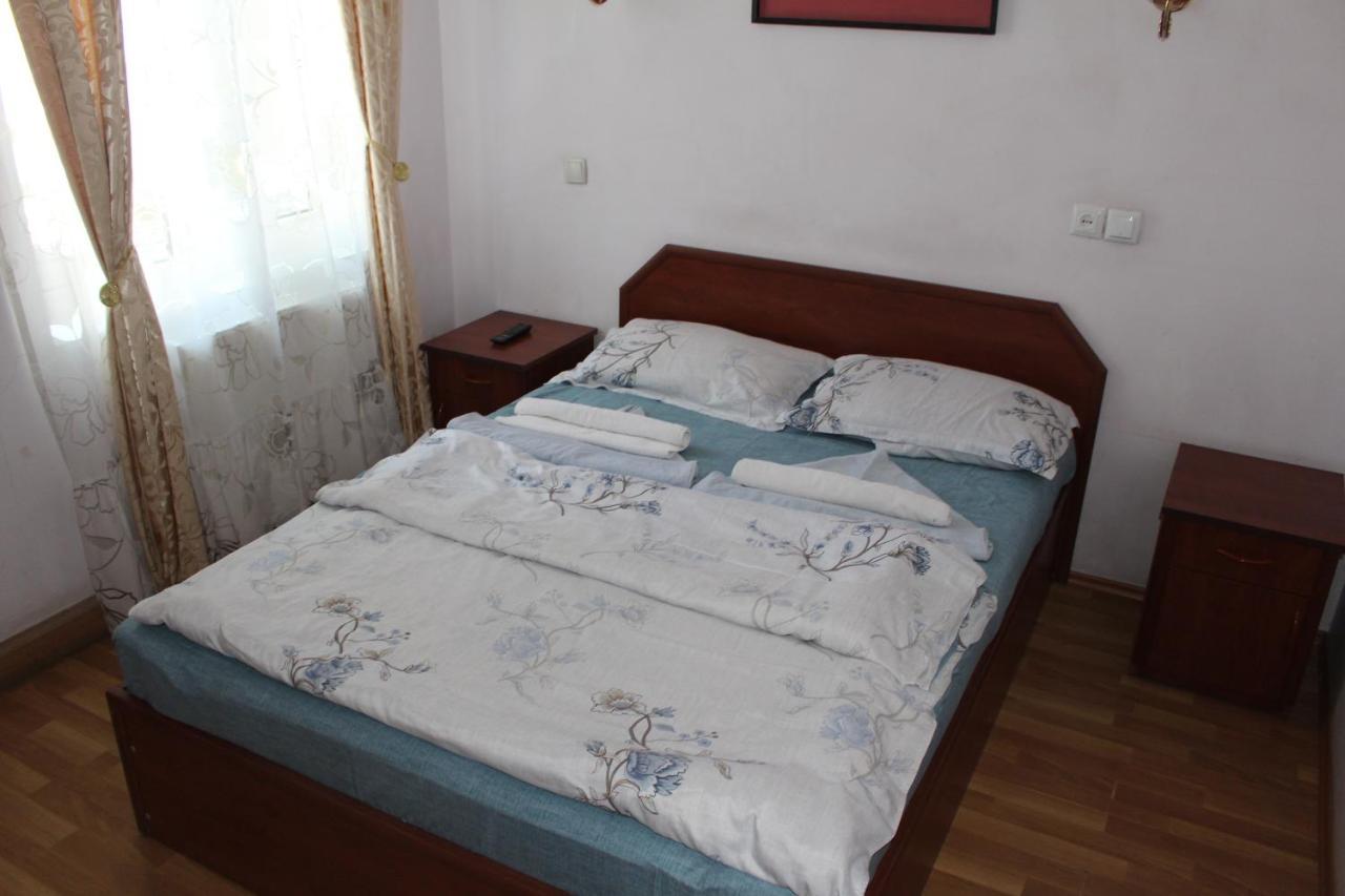 21 На Удачу Hotell Rustavi  Exteriör bild