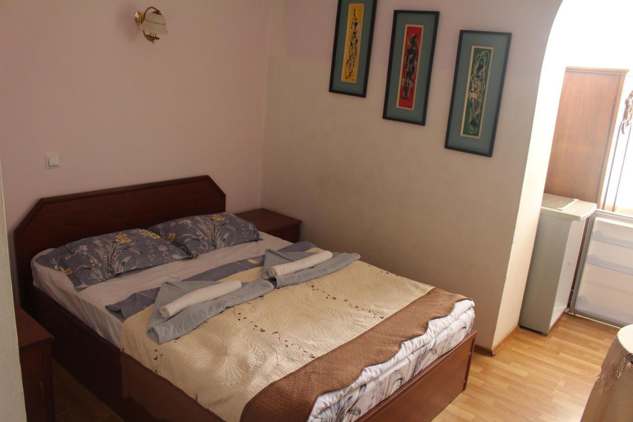 21 На Удачу Hotell Rustavi  Exteriör bild