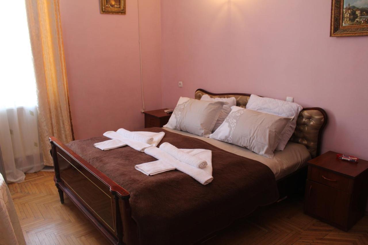 21 На Удачу Hotell Rustavi  Exteriör bild